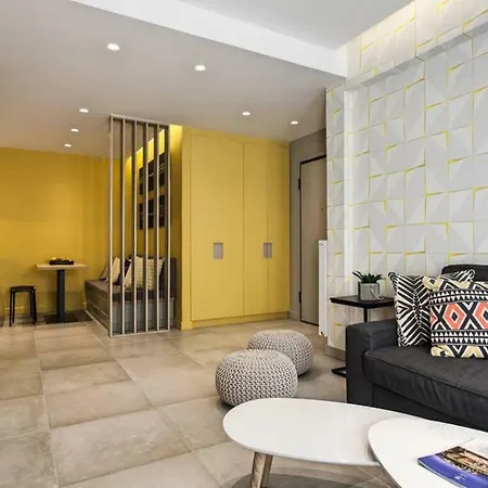 Modern Design Acropolis Flat Apartment *