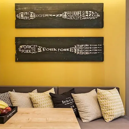 Modern Design Acropolis Flat Apartment